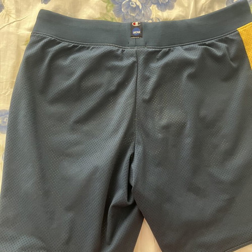 Champion basketball shorts XXL used, blue and yellow