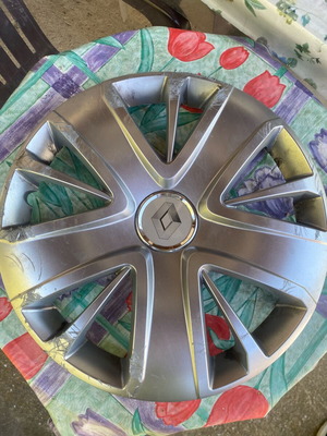 Renault 16’ wheel cover used