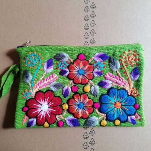 Handmade Peruvian toiletry bag new, woven and hand embroidered