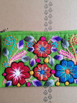 Handmade Peruvian toiletry bag new, woven and hand embroidered