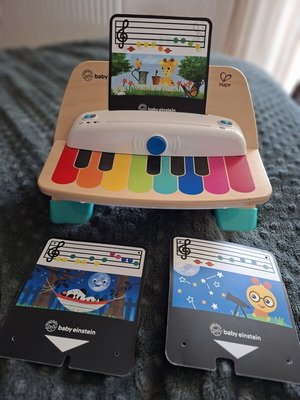 Hape Wooden Piano like new
