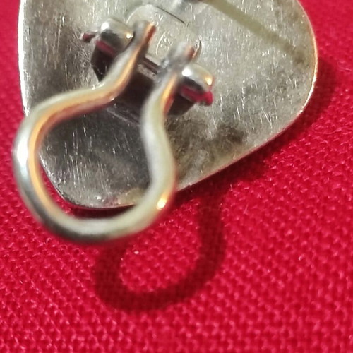 Silver 925 earrings with embossed puffed designs like new