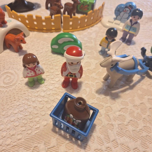 Playmobil 1-2-3 Christmas Calendar 9391 like new, Christmas in the Forest
