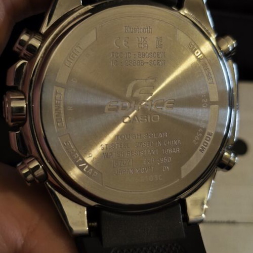 Casio ECB-950 Edifice watch like new with Bluetooth and tough solar
