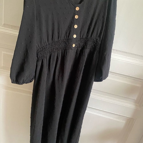 Black dress with buttons like new, size M