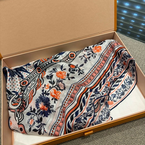 Louis Vuitton triangular scarf new with authentic box