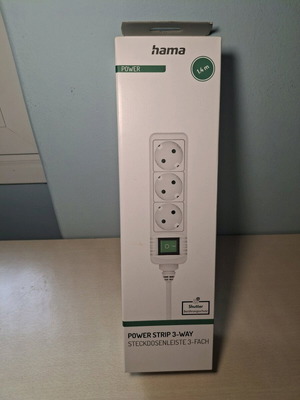 Power strip with 3 outlets new, unused in box