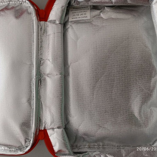 Tupperware insulated bag new 25x19x8cm