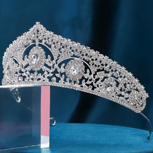 Bridal tiara with crystal rhinestones, unused