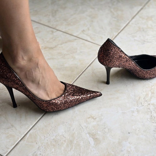 Pumps used in bronze glitter, size 39