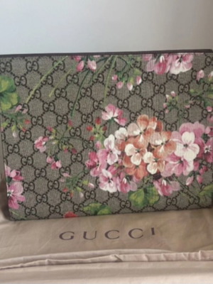 Gucci Blooms pouch, limited edition, μπεζ