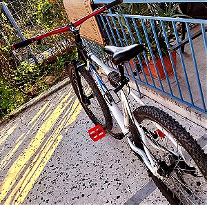 Ποδήλατο αλουμινίου, ανάρτηση λαδιου μάρκας RSTGILA, (τιμόνι, σελα, Μέμος, χουφτες είναι fann)