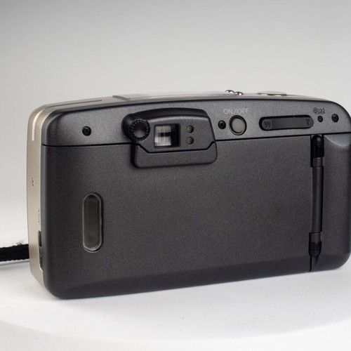 Minolta Riva Zoom 105 35mm point and shoot camera used