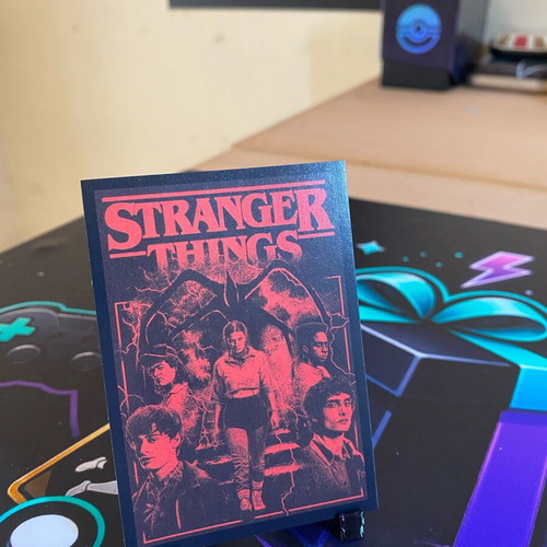 Stranger Things card game like new