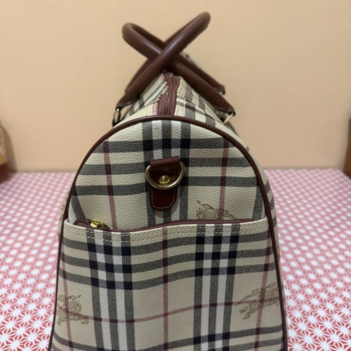 Burberry bag like new