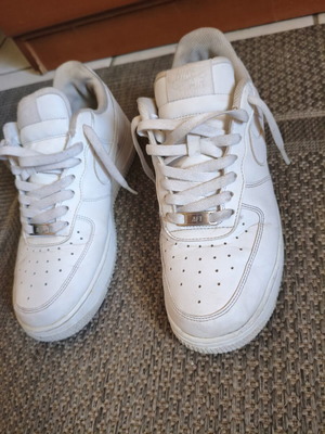 Nike Air Force 1 sneakers μεταχειρισμένα, νούμερο 39, άσπρα