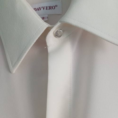 Men's dress shirts like new, pack of 4, size M, assorted colors