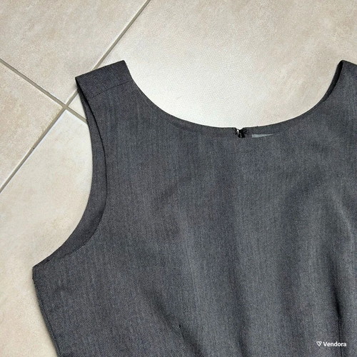 Gap sleeveless dress gray with back zipper size 36 EU like new