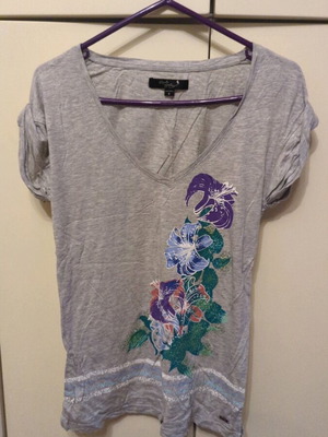 Mambo short-sleeve blouse used, size 8, 50% cotton