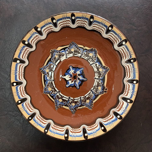 Vintage ceramic hanging plate Troyan pottery like new, 22cm