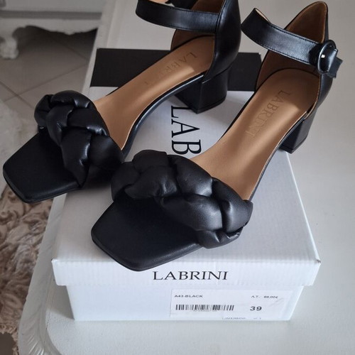 Labrini leather sandals size 39 like new, black