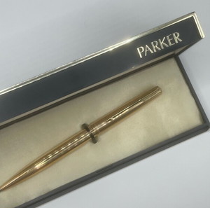 Εντυπωσιακό στυλό Parker