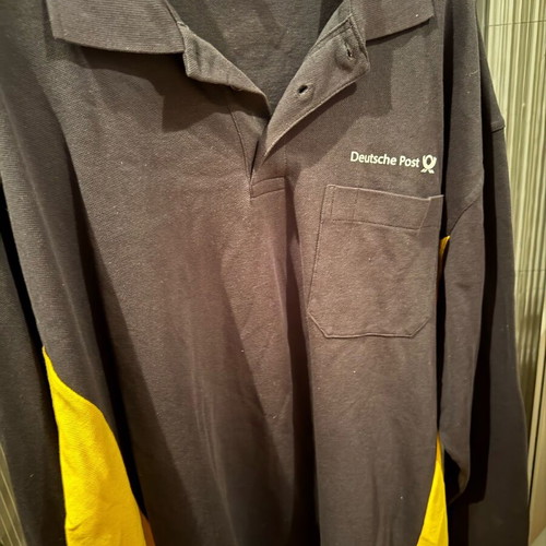 Sweatshirt XXL black and yellow like new
