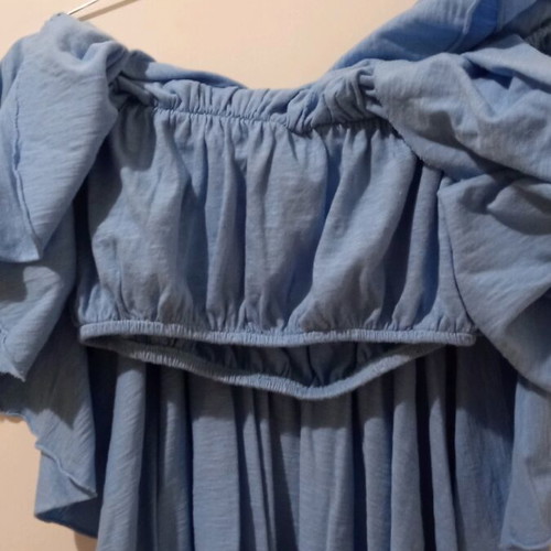 Crop shirt blue like new with built-in bustier