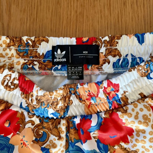 Adidas women's floral set like new, sizes 38 and 40
