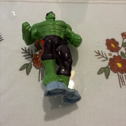 Hulk miniature used decorative figure with base 12-13cm