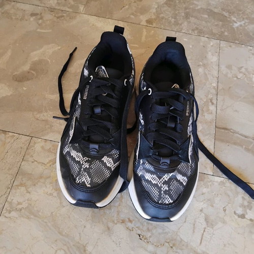 Puma sneakers size 38.5 used, lightly worn