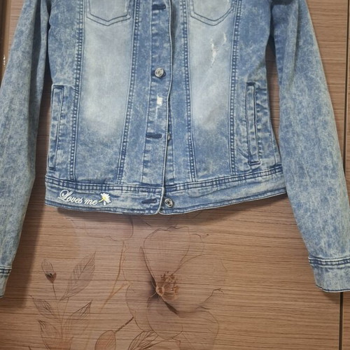 Tom Tailor denim jacket like new with colorful floral embroidery