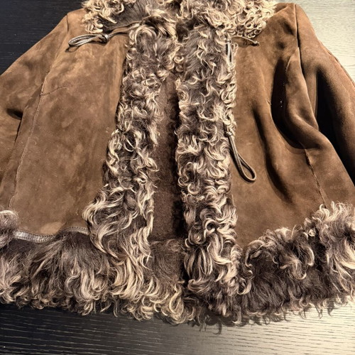 Shearling leather jacket like new, brown, warm and stylish