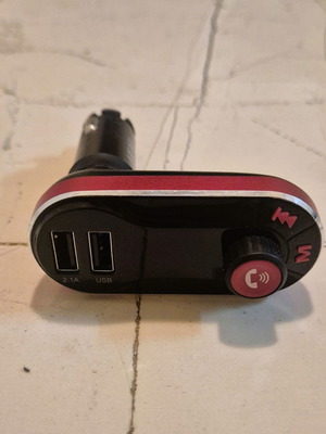FM Transmitter Akai κόκκινο σαν καινούργιο με τηλεχειριστήριο