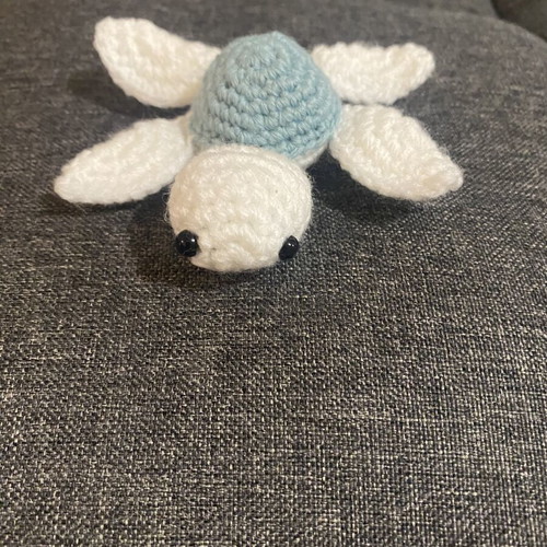 Turtle keychain handmade, new, white and turquoise