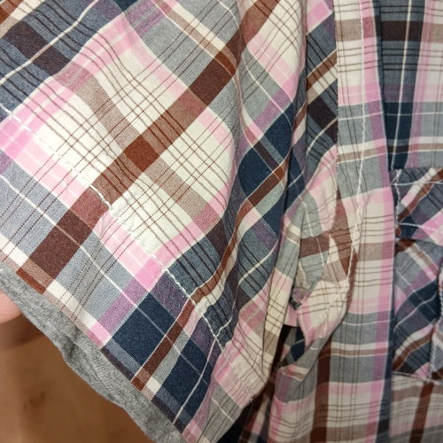 Men's plaid shirt medium like new, multicolor