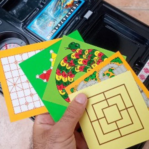 Magnetic games used, set with 15 of 19 pieces