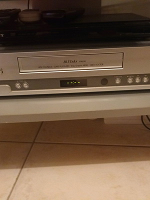 DVD PLAYER