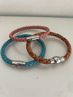 Leather bracelets like new, set of 3, multicolor, Bijou Brigitte