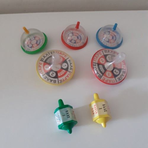 Spinning Tops like new, full set