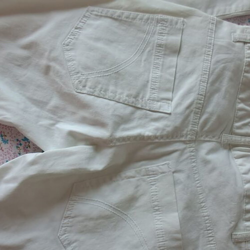 Benetton fitted pants white like new for 12 years old girls