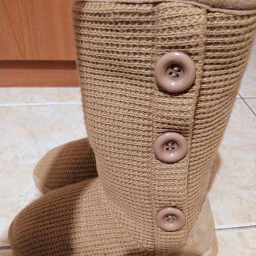 Boots with knitted texture and buttons size 36.5 new