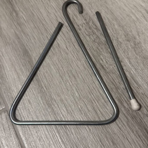 Triangle for carols like new