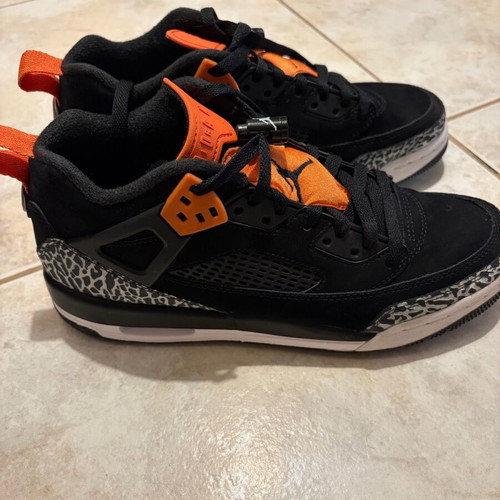 Air Jordan Spizike Low kids shoes like new, black and orange