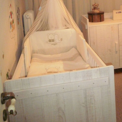 Baby-Preteen Cot Bed like new with anatomical mattress