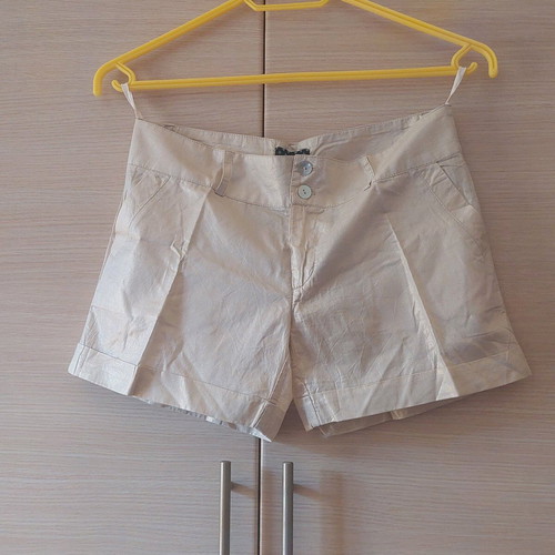 Vintage gold woman shorts size Medium like new