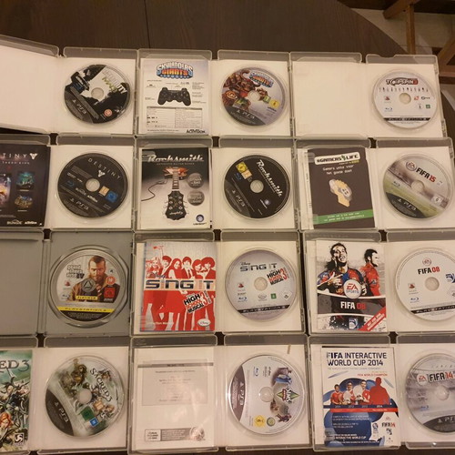 Σετ μεταχειρισμένων παιχνιδιών για PS2, PS3 και αξεσουάρ για PS5
