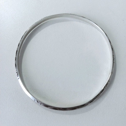 Silver solid 9.25 bracelet like new