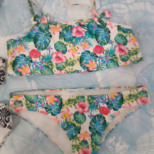 Alouette bikini set for girls 10-12 years, like new, colorful