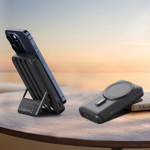 Powerbank 10000mAh fast charging PD20W with 15W wireless charging and built-in cables new